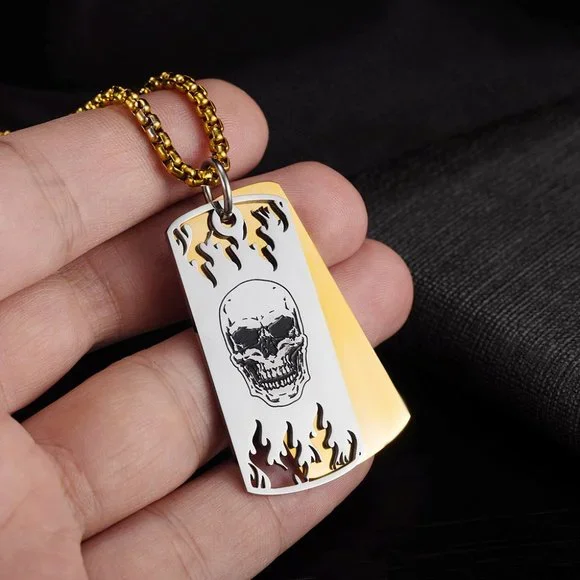 men skull necklace - Picture 2 of 2